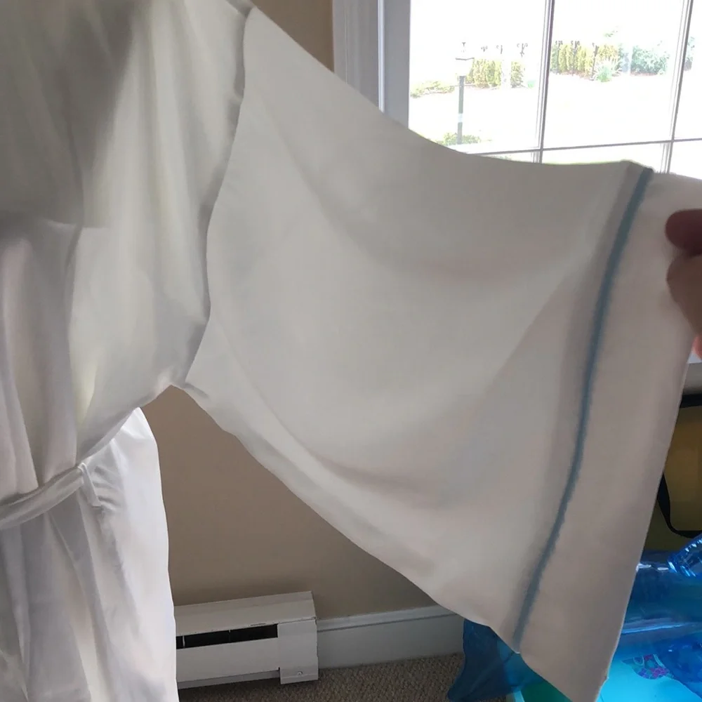 Bride Robe - Picture 4 of 9